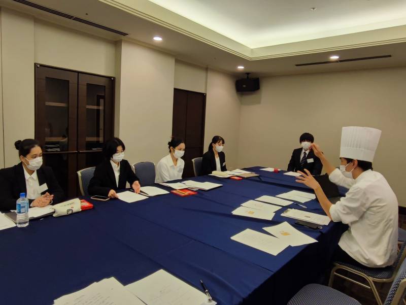 関西国際大学×ホテルヴィスキオ尼崎 コラボケーキを販売について